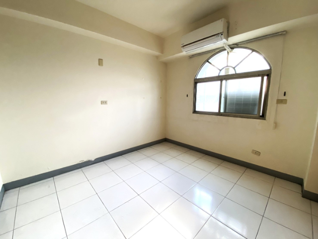 中華大橋靜巷明亮三房,台南市永康區中華路703巷