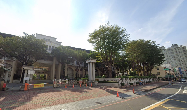 東門路靜巷面寬透天