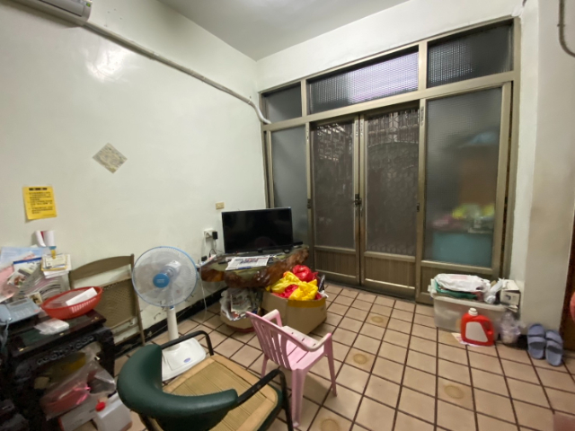 東門路靜巷面寬透天