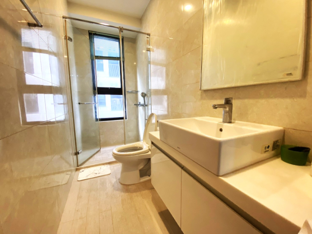 南副都心菁華和築三房平車,台南市東區崇賢三路