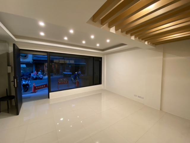 好市多芳鄰整新一樓店住,台南市北區和緯路四段