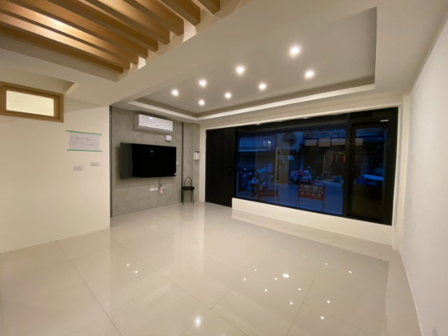 好市多芳鄰整新一樓店住,台南市北區和緯路四段